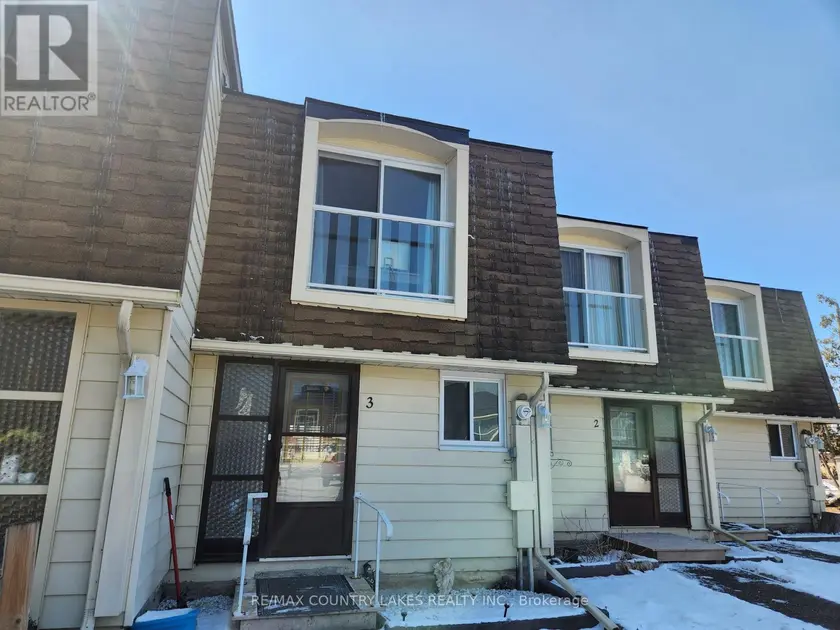 Townhouse at 3 - 4 PARADISE BOULEVARD, Ramara