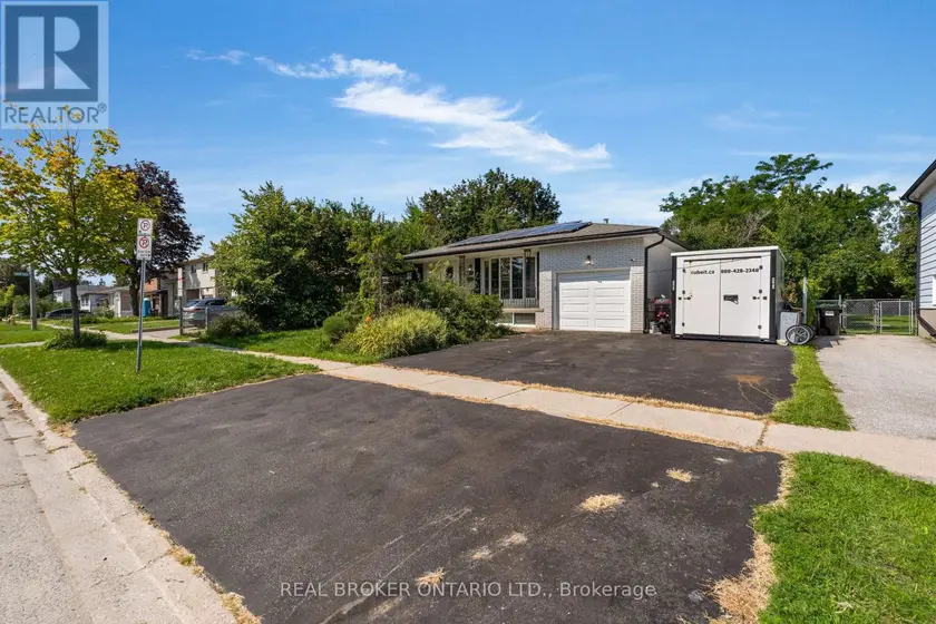 Detached at 61 BERNICK DRIVE, Barrie