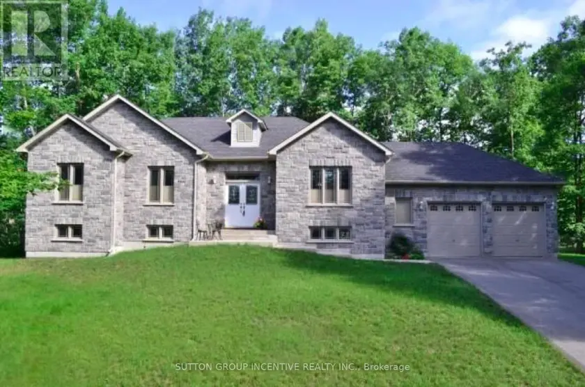 Detached at 32 ALBION LANE, Tiny