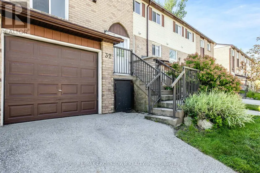 Townhouse at 32 - 52 ADELAIDE STREET, Barrie