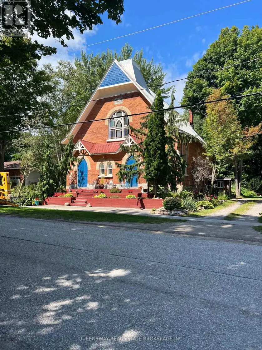 Detached at 10 MILL STREET W, Springwater