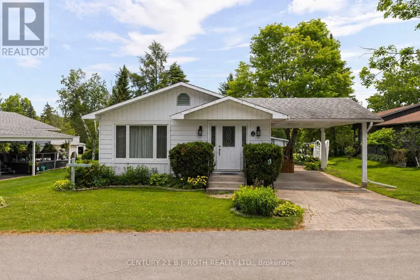 Detached at 19 MAPLE CRESCENT, Oro-Medonte