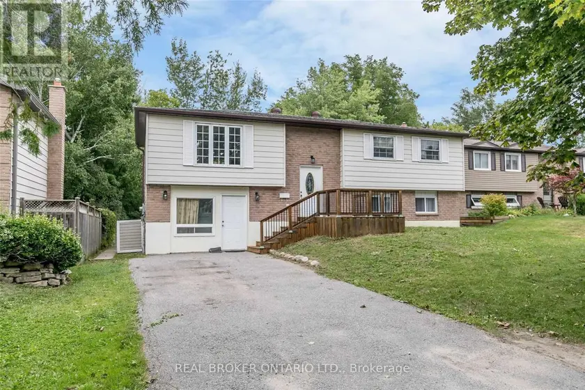 Detached at UPPER - 18 CHIPPAWA COURT, Barrie