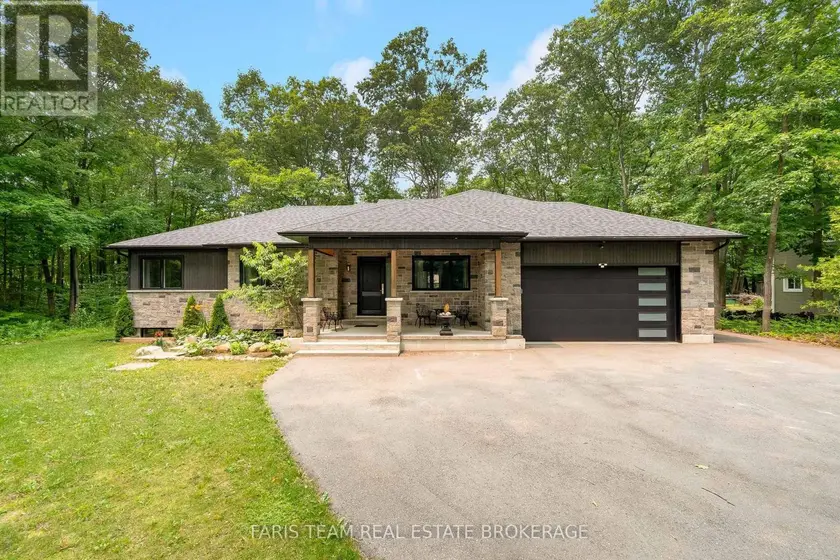 Detached at 34 OAKWOOD AVENUE, Tiny