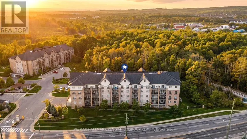 Apartment at 402 - 40 FERNDALE DRIVE S, Barrie