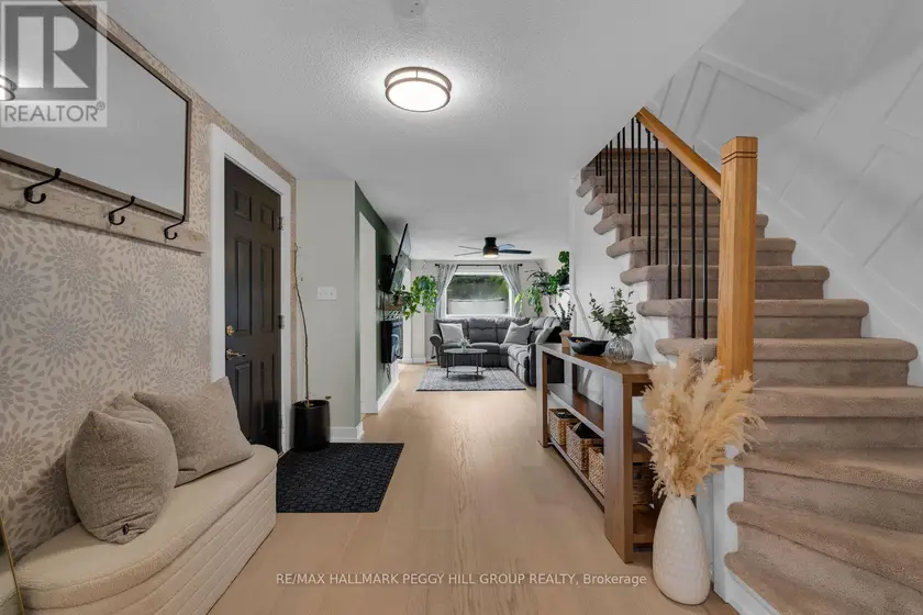 Townhouse at 195 DUNSMORE LANE, Barrie
