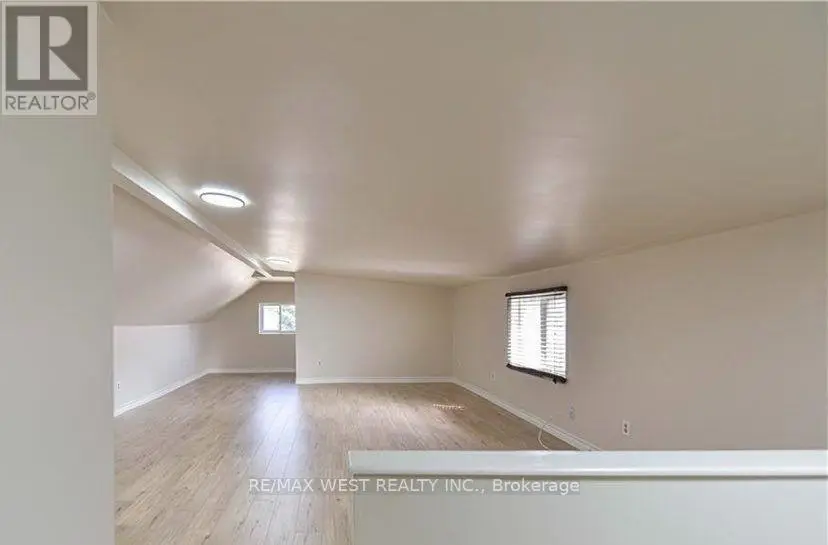 Other at 39 WESTMOUNT DRIVE S, Orillia