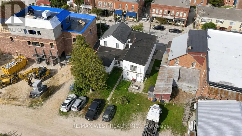 Multiplex at 149 - 151 MILL STREET, Clearview