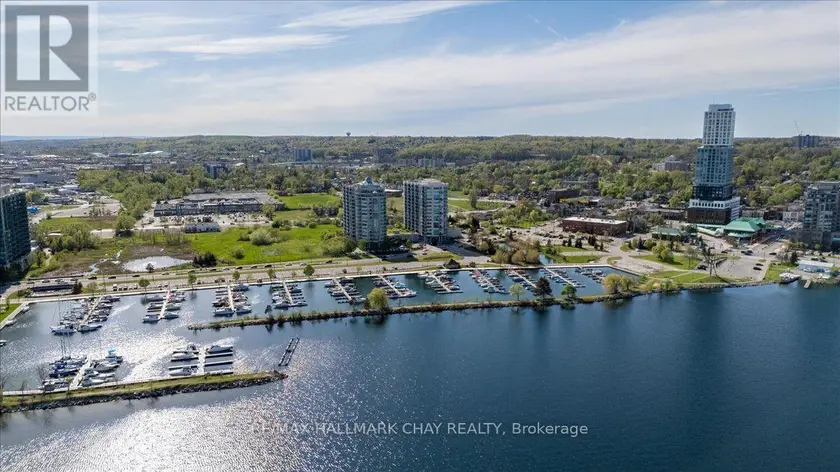 Apartment at 605 - 2 TORONTO STREET, Barrie