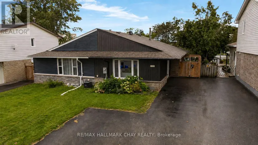 Semi-Detached/Link at 109 DAPHNE CRESCENT, Barrie