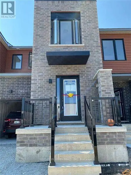 Townhouse at 135 TURNBERRY LANE, Barrie
