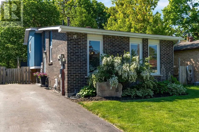 Detached at 19 AUSTEN LANE, Barrie