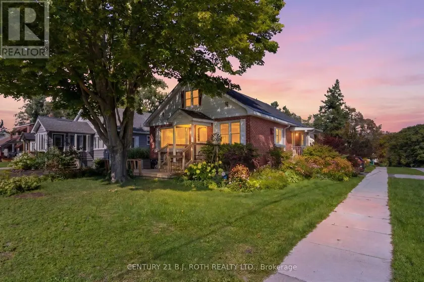 Detached at 328 COLBORNE STREET W, Orillia