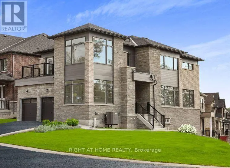 Detached at 46 BEARBERRY ROAD, Springwater