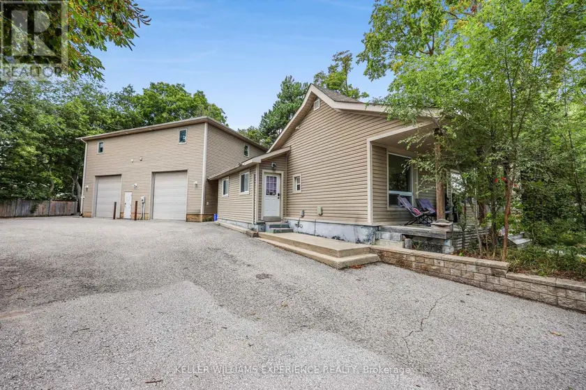 Detached at 19 CENTRE STREET, Barrie