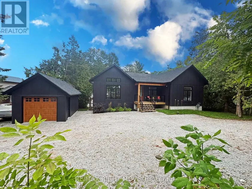 Detached at 1290 A LINE 15 N, Oro-Medonte