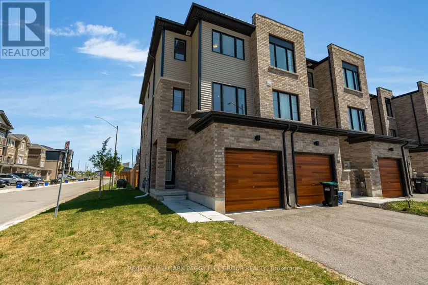Townhouse at 30 PUMPKIN CORNER CRESCENT, Barrie