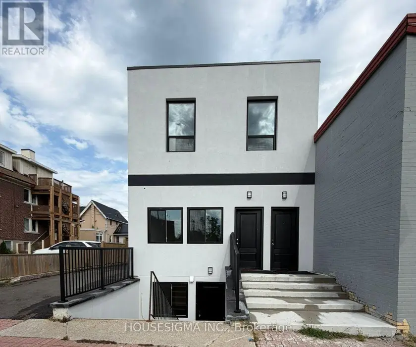 Detached at MAIN FLOOR UNIT - 28 WEST STREET N
