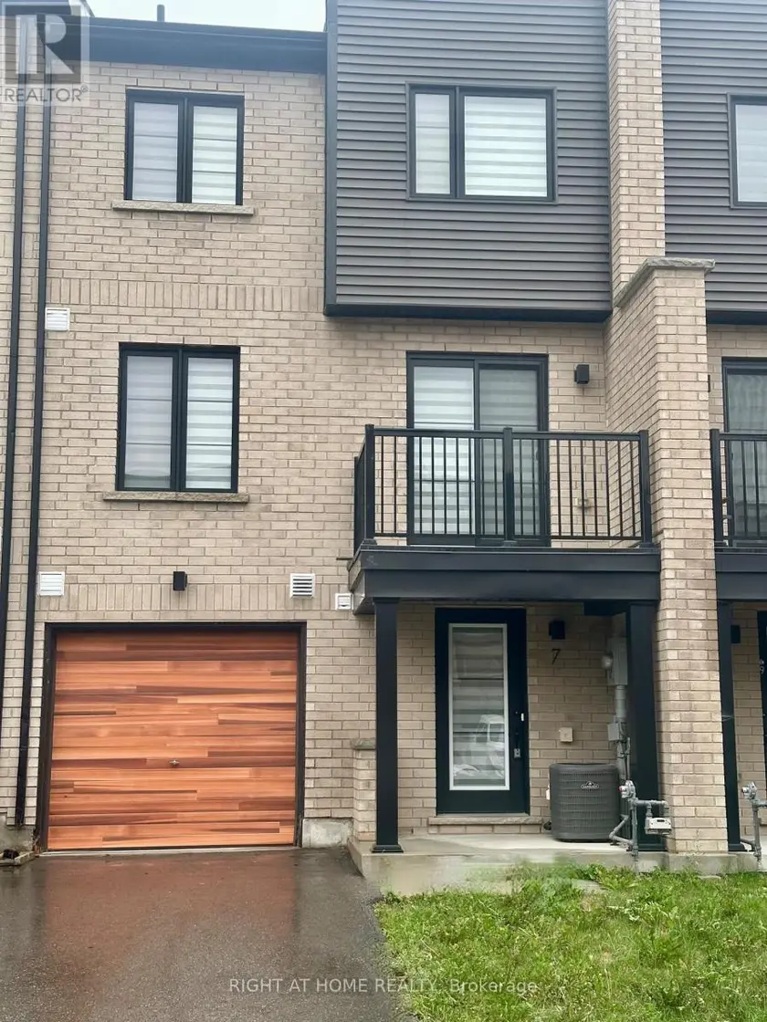 Townhouse at 7 WAGON LANE, Barrie