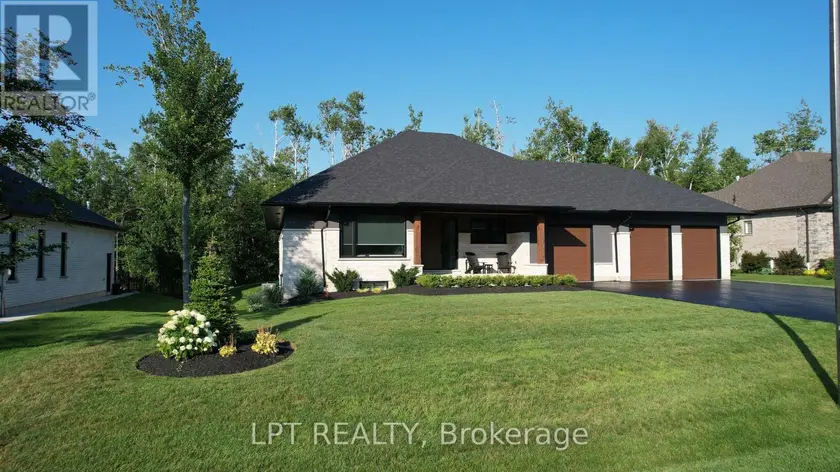 Detached at 15 BYERS STREET, Springwater