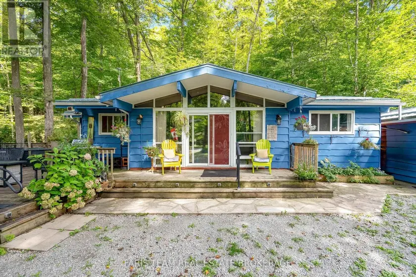 Detached at 103 SILVER BIRCH DRIVE, Tiny