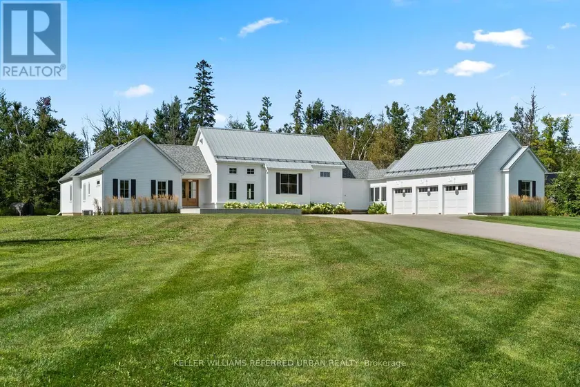 Detached at 24 WINDFIELD DRIVE W, Oro-Medonte