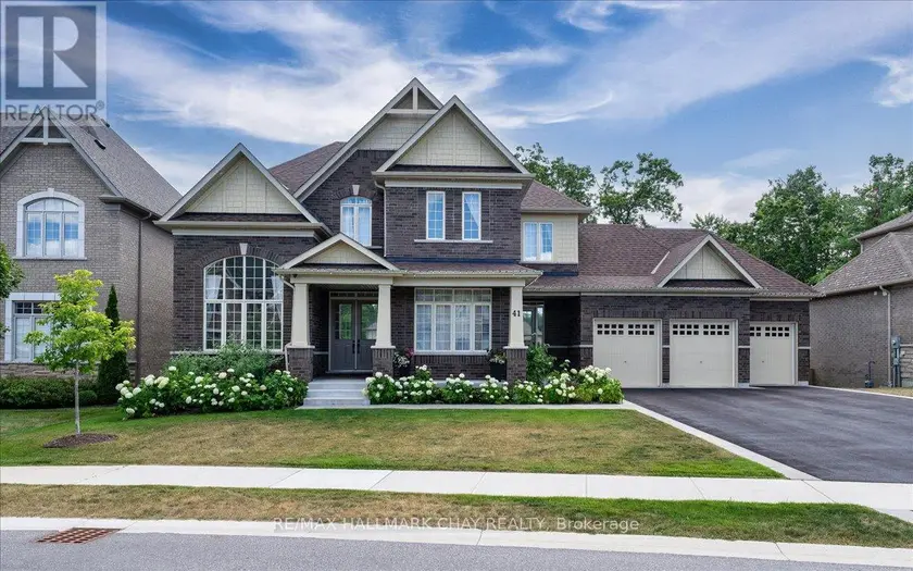 Detached at 41 REDMOND CRESCENT, Springwater