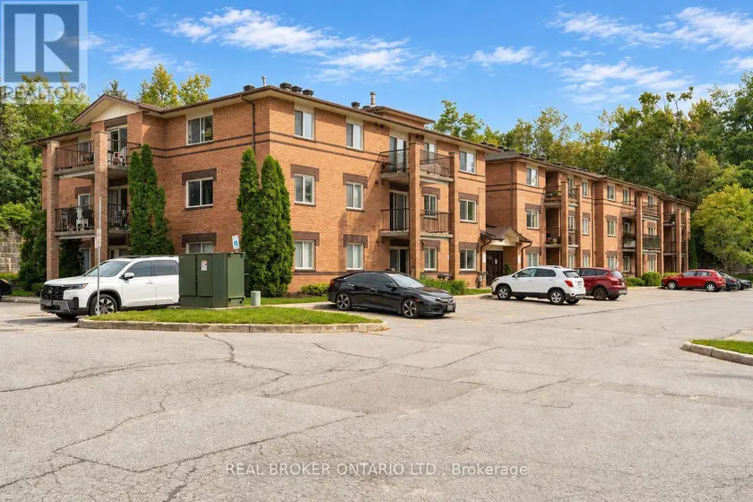 Apartment at 206 - 25 MEADOW LANE, Barrie