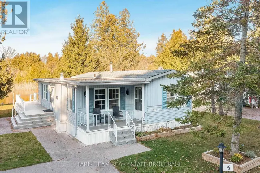 Detached at 3 ST JAMES PLACE, Wasaga Beach