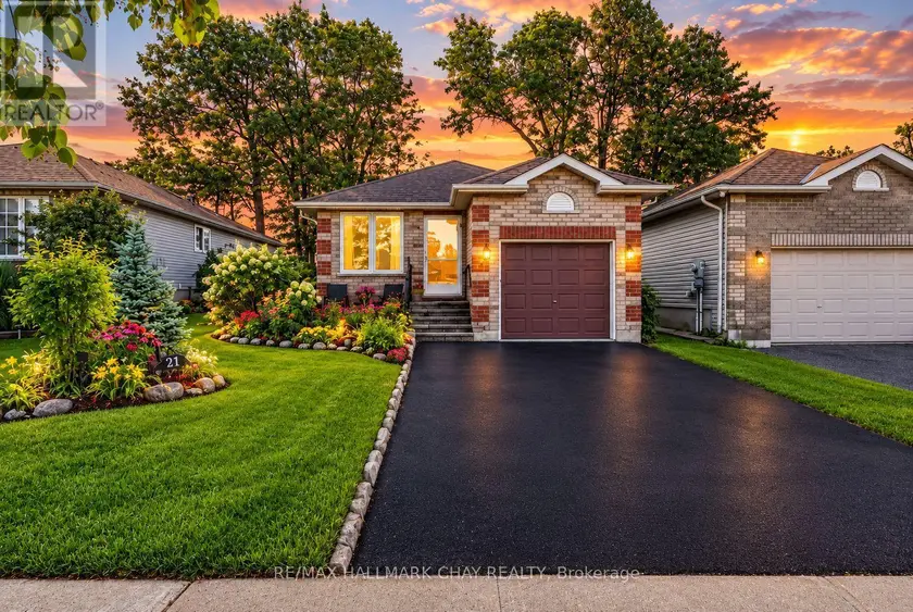 Detached at 27 MASTERS DRIVE, Barrie
