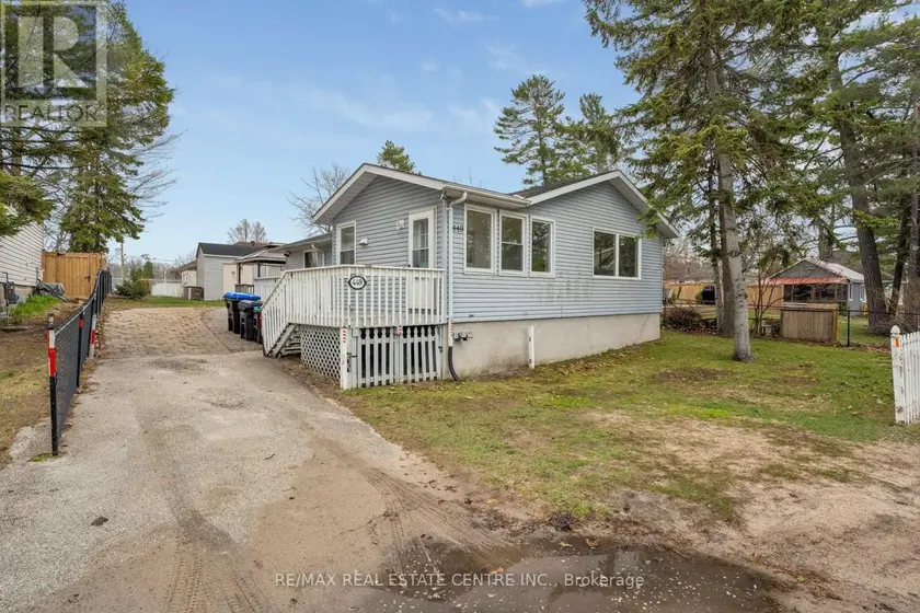 Detached at 449 MOSLEY STREET, Wasaga Beach