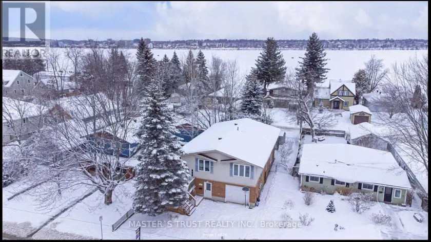Detached at 2 - 22 BRENNAN AVENUE, Barrie