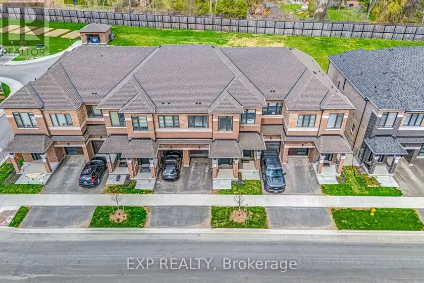 Townhouse at 122 TURNBERRY LANE, Barrie