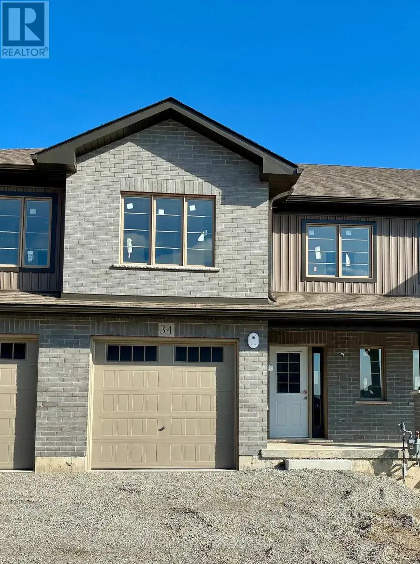 Townhouse at 36 STRATH CRESCENT, Springwater