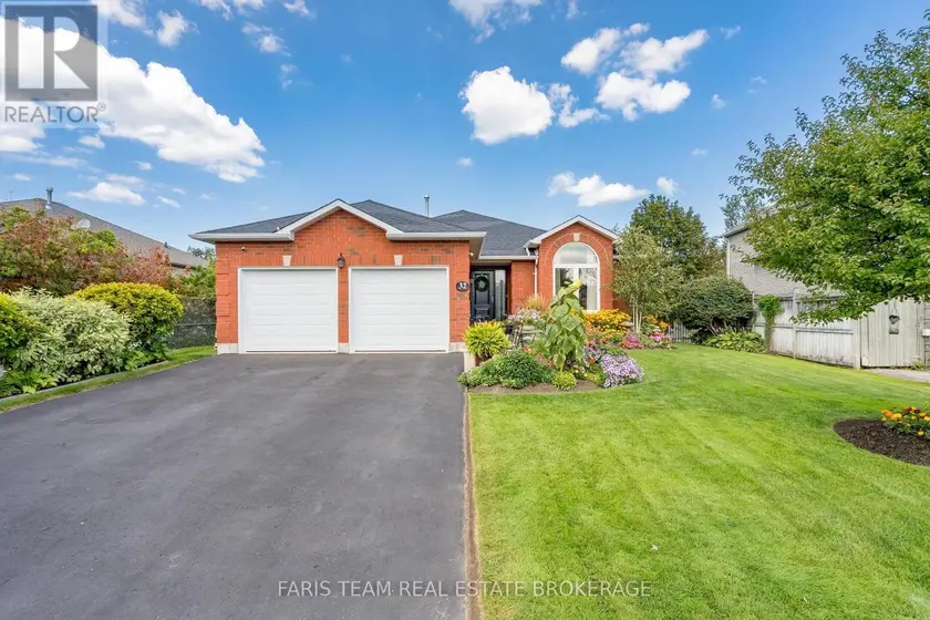 Detached at 32 STANLEY STREET, Barrie