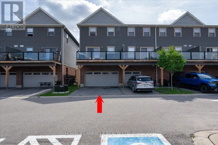 Townhouse at 27 - 1 LEGGOTT AVENUE, Barrie