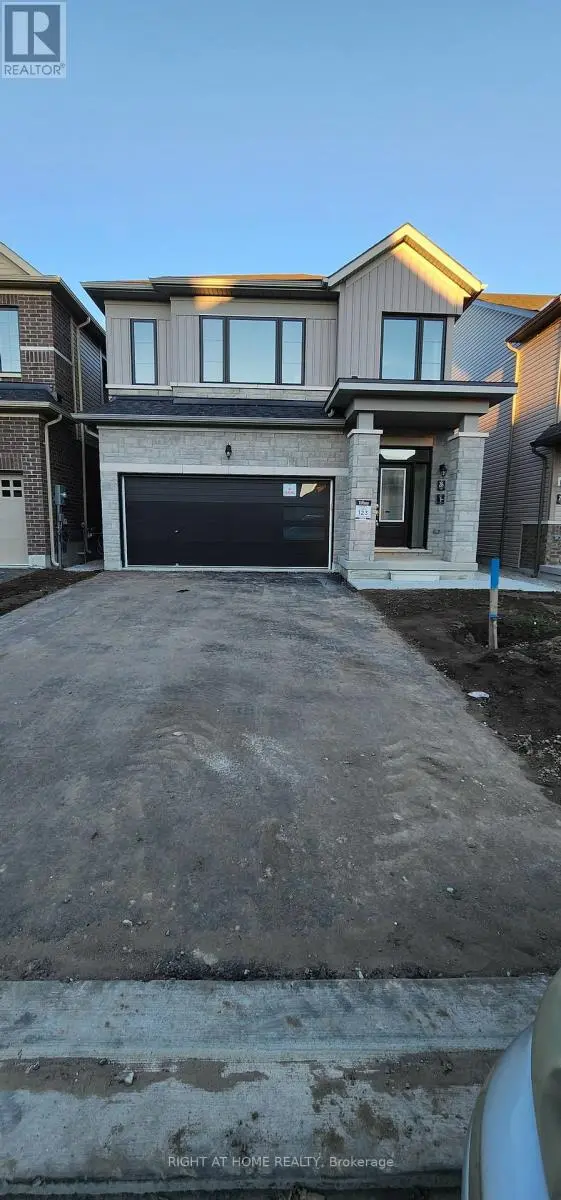 Detached at 26 PRUDHOE TERRACE, Barrie