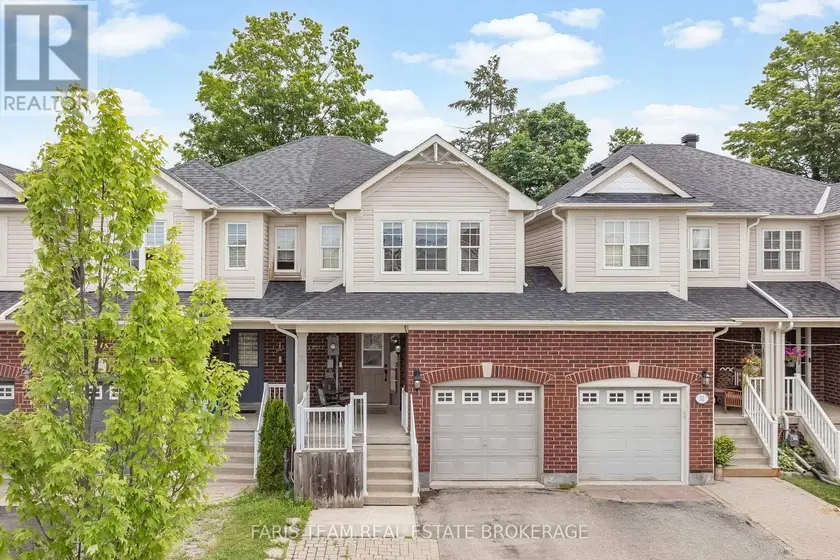 Townhouse at 57 WINCHESTER TERRACE, Barrie