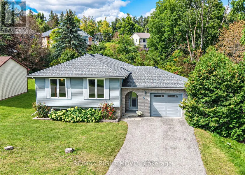 Detached at 4 FITTON HEIGHTS, Orillia
