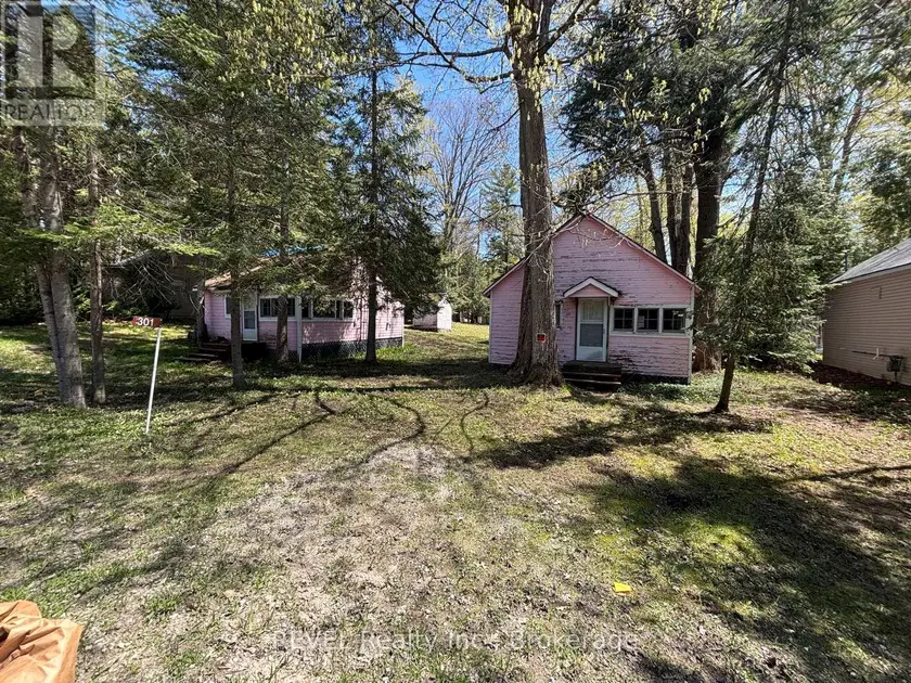 Detached at 301 CONCESSION 11 ROAD W, Tiny