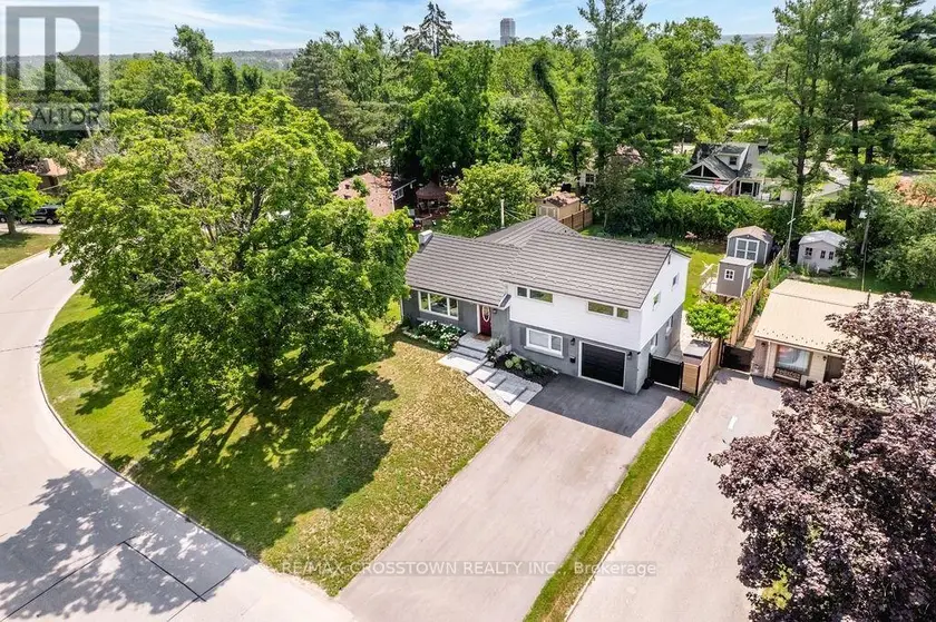 Detached at 11 CASTLE DRIVE, Barrie