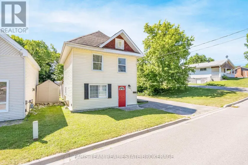 Detached at 277 GLOUCESTER STREET, Midland