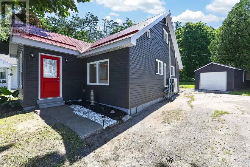 Detached at 7 VICTORY CRESCENT, Penetanguishene