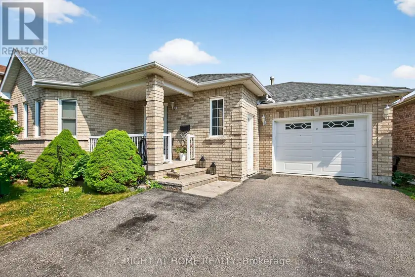 Detached at 3 PLAYER DRIVE, Barrie