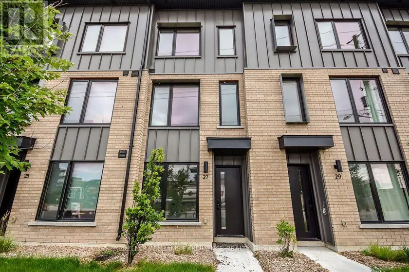 Townhouse at 27 RAINWATER LANE, Barrie