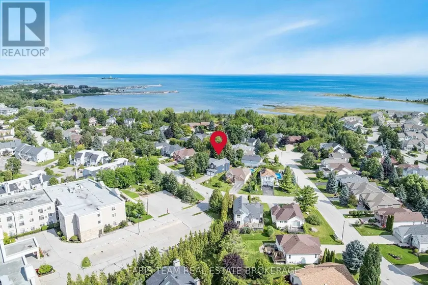 Detached at 68 TROTT BOULEVARD, Collingwood