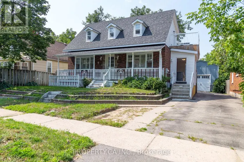 Detached at 8 DUFFERIN STREET, Barrie