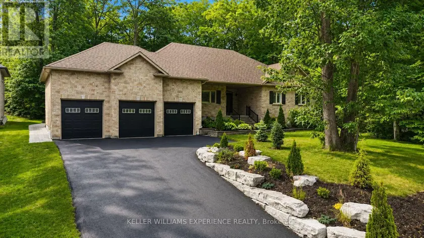 Detached at 41 HERON BOULEVARD, Springwater