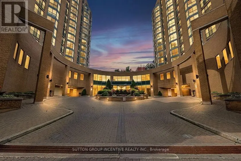 Apartment at 304 - 140 DUNLOP STREET E, Barrie
