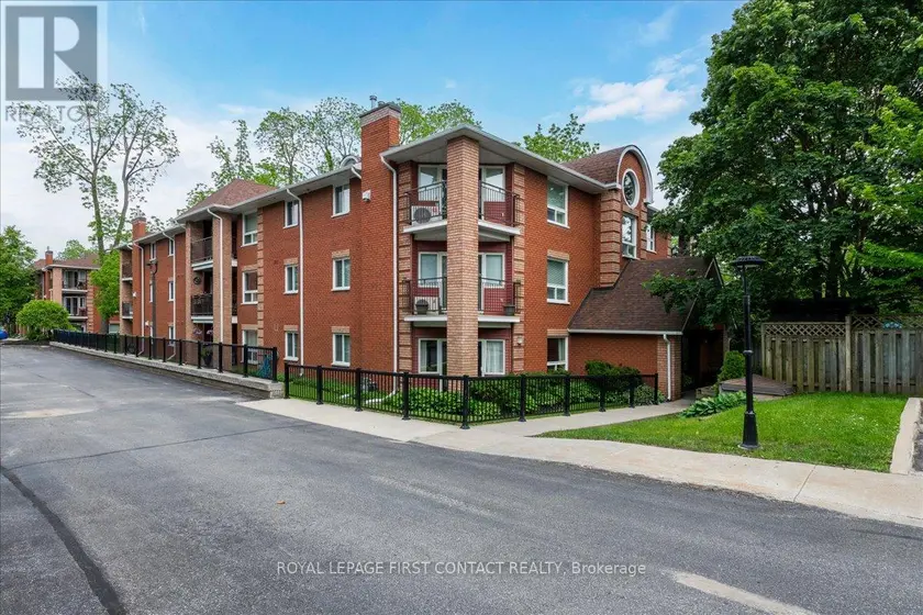 Apartment at 102 - 131 CLAPPERTON STREET, Barrie